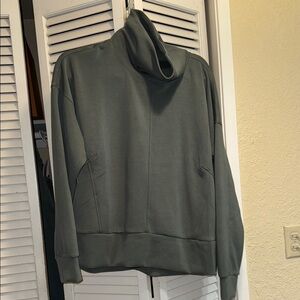 Green cowl-Neck Sweatshirt